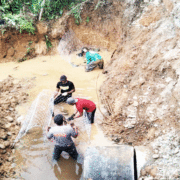 PUPR Mukomuko Tangani Pengaman Jalan Desa Retak Ilir