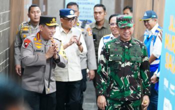 Panglima TNI Laksanakan Pemantauan Arus Mudik di GT Cikampek Utama