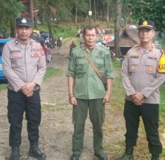 Perhutani bersama Polsek Kiara Pedes Gelar Patroli Bersama di Wisata Langlang Panyawangan