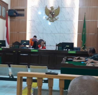 Sidang Praperadilan Pasar Cigasong, Arnold Tolak istri Irfan Nur Alam jadi Saksi