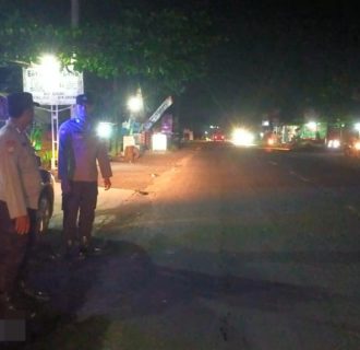 Pantau Kamtibmas Malam Hari, Polisi Lakukan Patroli Jalan Raya di Way Tuba