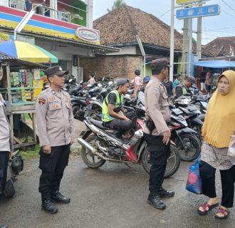 Cegah Gangguan Kamtibmas, Polisi Laksanakan Patroli KRYD di Pasar Kasui