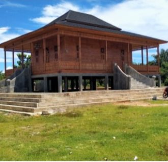 Dinas PUPR Lanjutkan Pembangunan Rumah Adat Mukomuko Tahap III