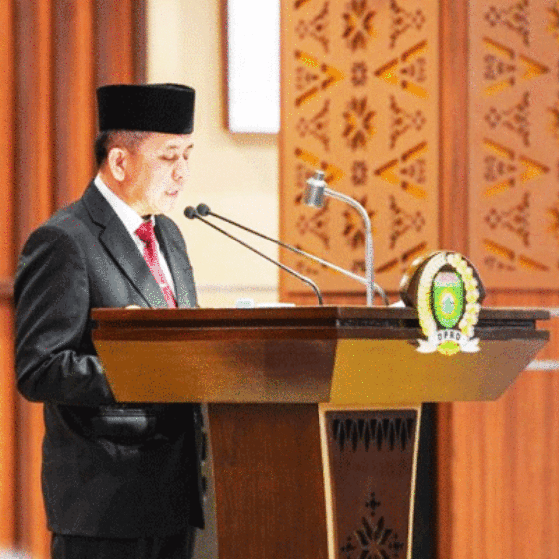 Gubernur Sumsel Sampaikan Penjelasan Terhadap 6 Raperda Pada Rapat Paripurna DPRD Sumsel Ke – LXXXIII