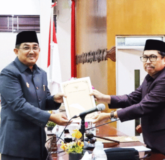 Bupati Anwar Sadar Hadiri Rapat Paripurna Penyampaian Nota Pengantar Raperda APBD Tahun 2023