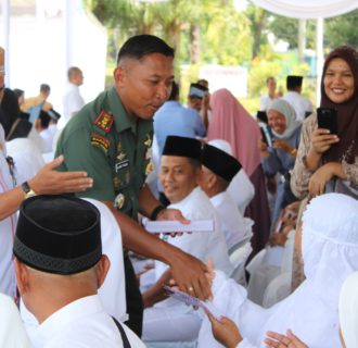 Dandim 0207 / Sml Turut Hadir Dalam Acara Tepung Tawar Calon Haji