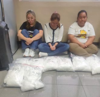 Geger, Tiga Orang Wanita Cantik Bawa Sabu 15 kg
