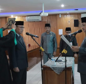 Bupati Anwar Sadat Lantik dan Pengambilan Sumpah Jabatan PJ Sekda Tanjabbar
