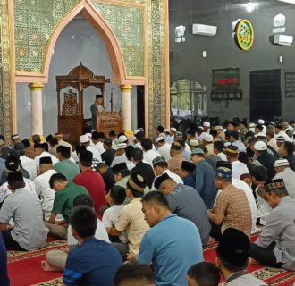 Al Ustad Rusli SPdi MPd Pimpin Ceramah Sholat Idul Adha 1445 H, Komandan Korem 022/ PT Turut Hadir