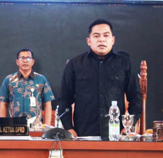 DPRD Dharmasraya Dorong Pemerataan dan Infrastruktur Lewat RPJPD: Fokus pada Pembangunan Pabrik Minyak Sawit