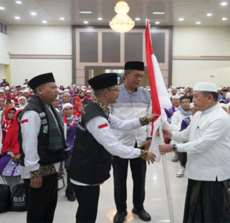 Gubernur Al Haris Sambut Kedatangan 444 Jamaah Haji Kloter 27 Kabupaten Tajung Jabung Barat