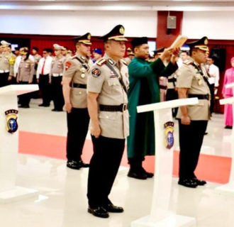 Polda Riau Gelar Sertijab Pejabat Utama dan Tiga Kapolres