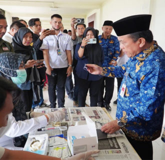 Gubernur Al Hari, Sekda Sudirman dan Seluruh Pejabat Eslon II serta III Jalani Tes Urine