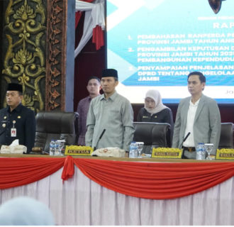 Ketua DPRD Jambi Pimpin Rapat Paripurna Dengan Tiga Agenda Bersama Pemerintah