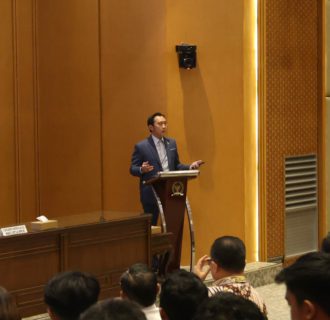 Wakil Ketua MPR RI Ibas Ajak Mahasiswa Maknai ‘Paradox Socrates’