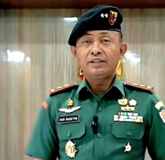 Kavaleri TNI-AD Bantu Pengurusan Akte Kelahiran untuk Warga yang Membutuhkan