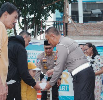 Korlantas Polri Gelar “Jumat Berkah”: Makan Siang Gratis, Dukung Program Pemerintah Tingkatkan Gizi Masyarakat