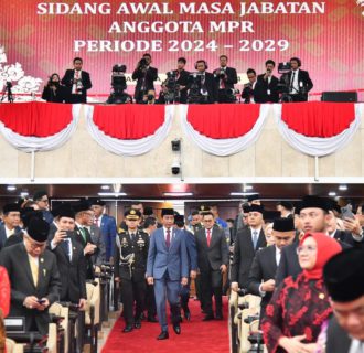 Panglima TNI Dampingi Presiden RI Hadiri Pelantikan Anggota MPR, DPR dan DPD RI