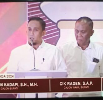 Pasangan 01 Resmen Kadapi Dan Cik raden Kuasa Materi Dalam Depat Kedua Calon Bupati dan Wakil Bupati Waykanan 2024