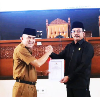 Bupati Dharmasraya Dukung Ranperda Kemiskinan dan Perlindungan Petani