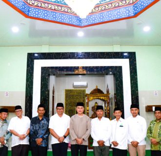 dr H Asri Ludin Tambunan Hadari  Peresmian Mesjid Al Musannif Miftahul Ulum