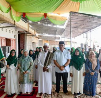 dr H Asrin Ludin Tambunan Berkunjung Silaturahmi ke Jamaah Majelis Taklim Zikil Al Haura Sunggal 