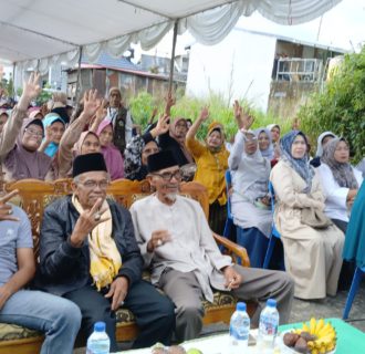 Erman-Heldo Kampanye dan Blusukan, Riang Gembira Hadapi Fitnah Dengan Senyum