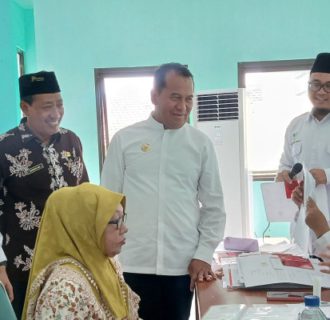 Pemkab Pasuruan Salurkan Bansos PKH Plus Untuk 651 Lansia Miskin