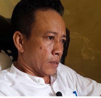 Suhud, Kades Kemiri, Berkomitmen Berikan Pelayanan Terbaik bagi Warga