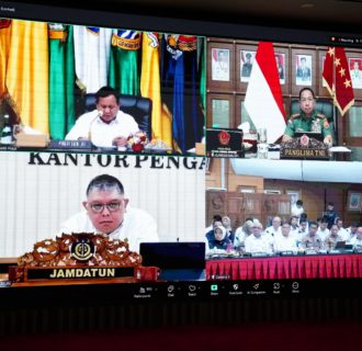 Panglima TNI Ikuti Rapat Virtual Bersama Presiden RI Bahas Pengendalian Inflasi dan Kebijakan Upah Minimum Tahun 2025