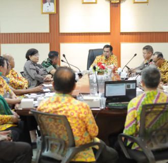 Asisten I Setda Pimpin Rapat Persiapan Launching Program Makan Bergizi Gratis di Kabupaten Ketapang