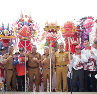 Pemkab Ketapang Terima Kunjungan Panitia Dan Arak-Arakan Naga Serta Barongsai di Kantor Bupati Ketapang