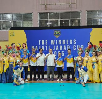 Katarina E Saresweti Buka Turnamen Volley Kejati Jabar Cup