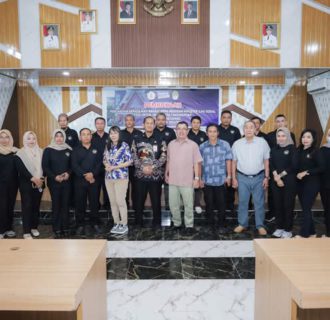 Mewakili Bupati,PJ Sekda Ketapang Lepas Mahasiswa PPM Program Magister Ilmu Sosial Di Desa Tanjungpura