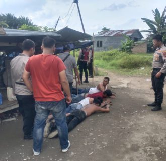 Penggerebekan Barak Narkoba oleh Polsek Sunggal dan Sabhara Polrestabes Medan