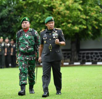 Pusterad Gelar Upacara Peringati HUT ke-36