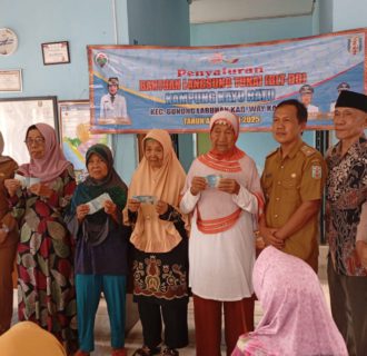 Pemerintah Kampung Kayu batu salurkan BLT DD Tahap Ke Dua Tahun 2025