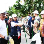 Bersama Wamen Pariwisata RI dan Gubsu, Bupati Samosir Canangkan Gerakan Wisata Bersih dan Launching Visit Samosir Years 2025-2026