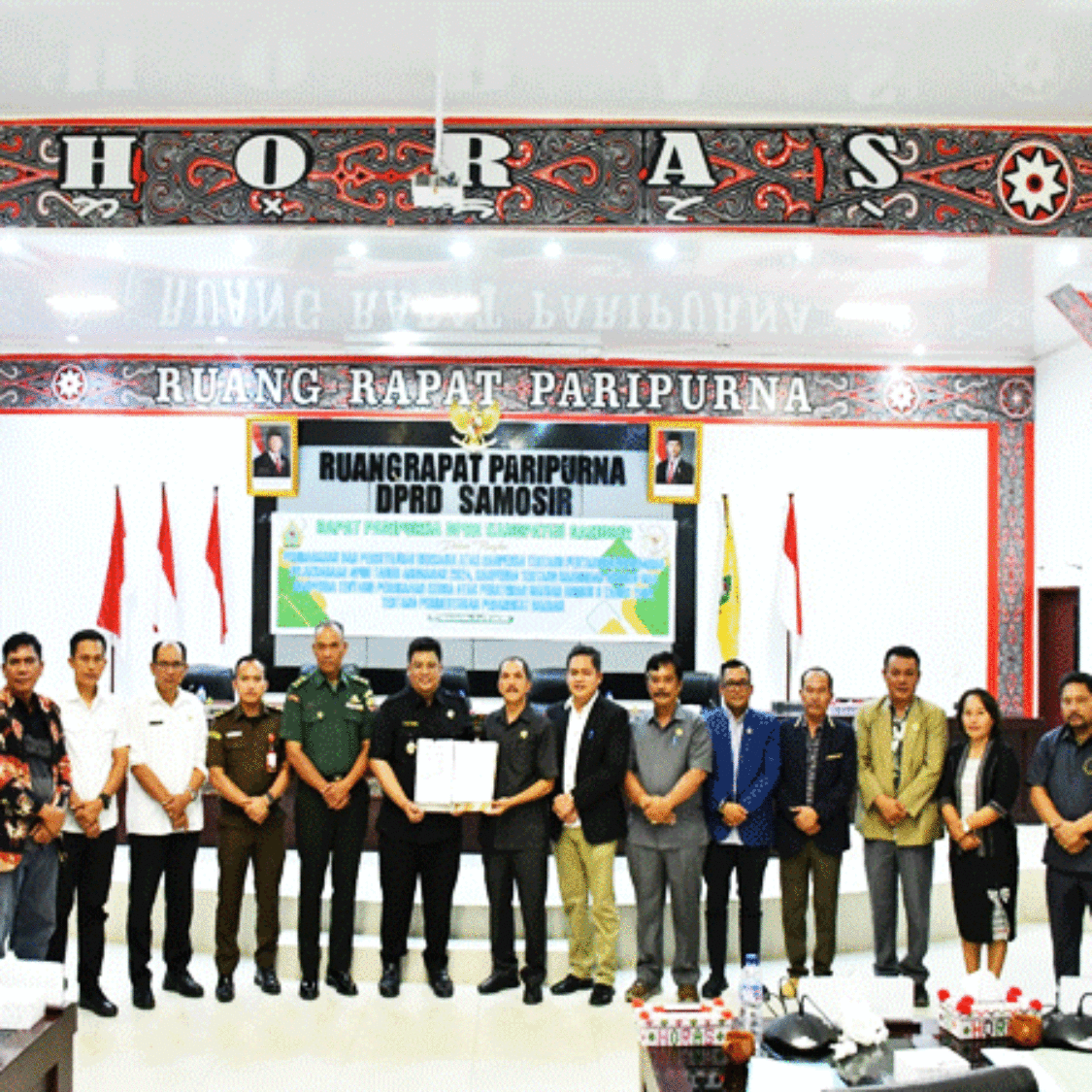 Bupati Samosir Bersama DPRD Tetapkan Tiga Ranperda Menjadi Perda