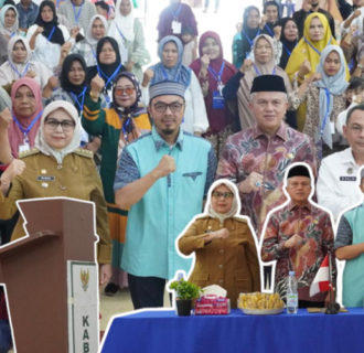 Cegah Stunting, Komisi IX DPR RI dan BGN Sosialisasikan Program Makan Bergizi Gratis di Kampar