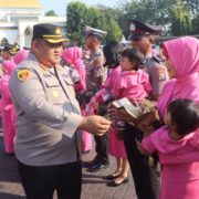 Kapolres Pasuruan Pimpin Sertijab dan Kenaikan Pangkat 60 Anggota